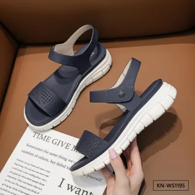 PETAL PATH WOMEN'S SANDAL